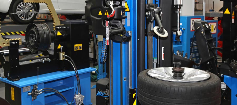 Tires and Wheel at Signature Tire Centres